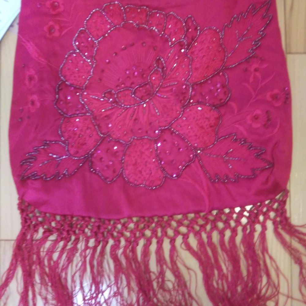 NWT French Connection silk  beaded handbag  gorgeous pink  Barbie core